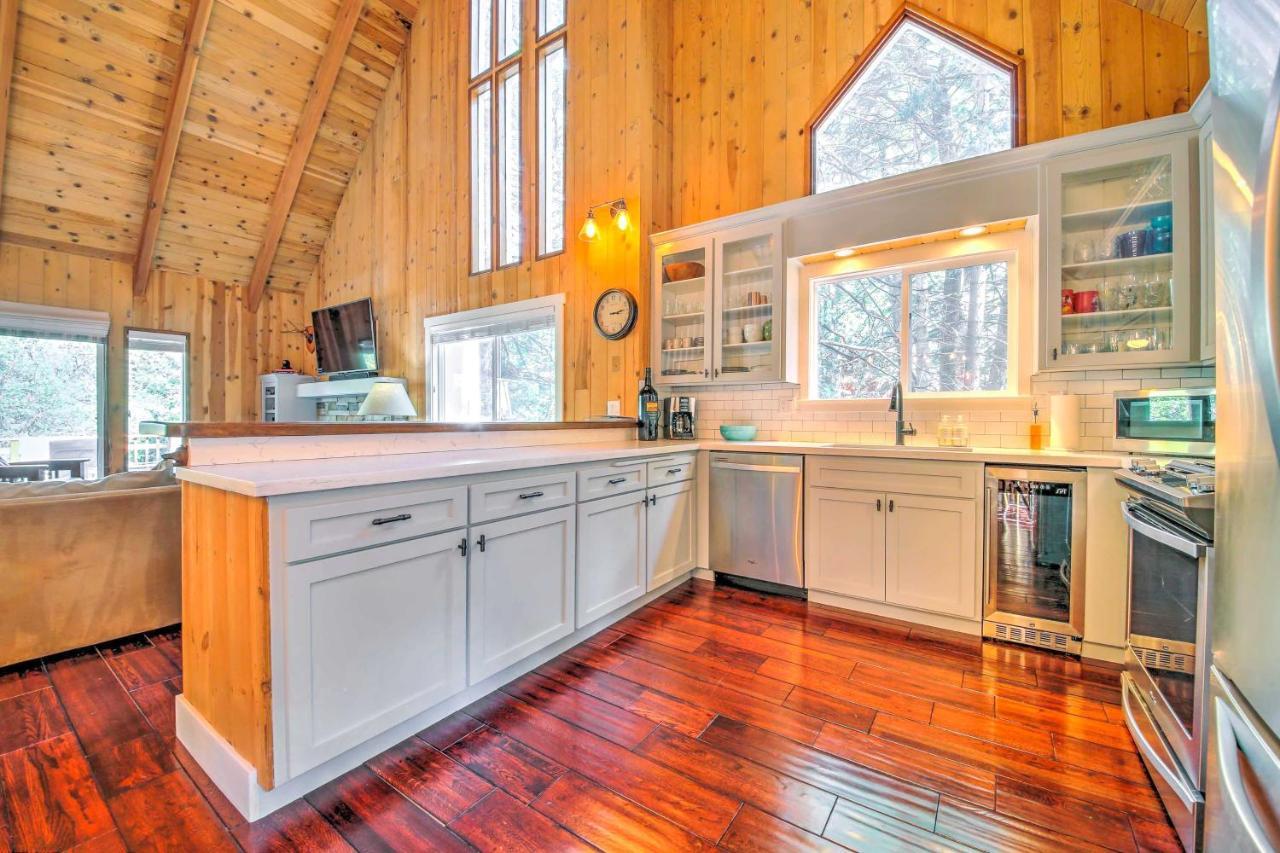 Gorgeous Lake Arrowhead Retreat Game Room And Deck Ngoại thất bức ảnh